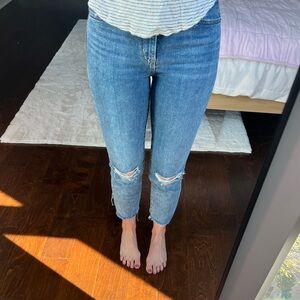 Ripped Levi’s jeans size 27